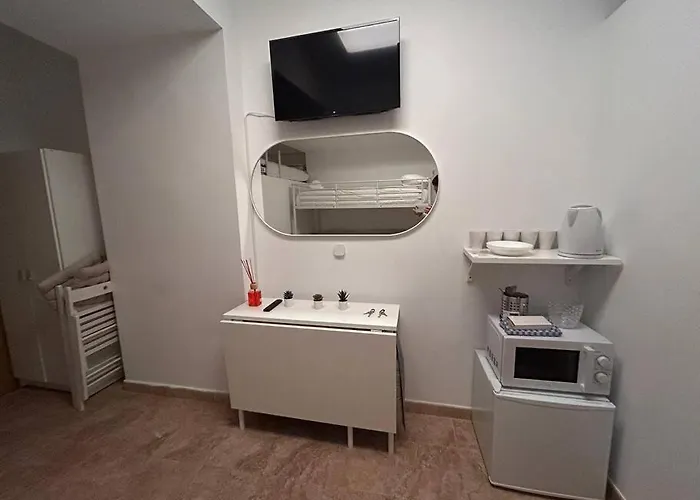 Cute Studio In Gran Via -Si1